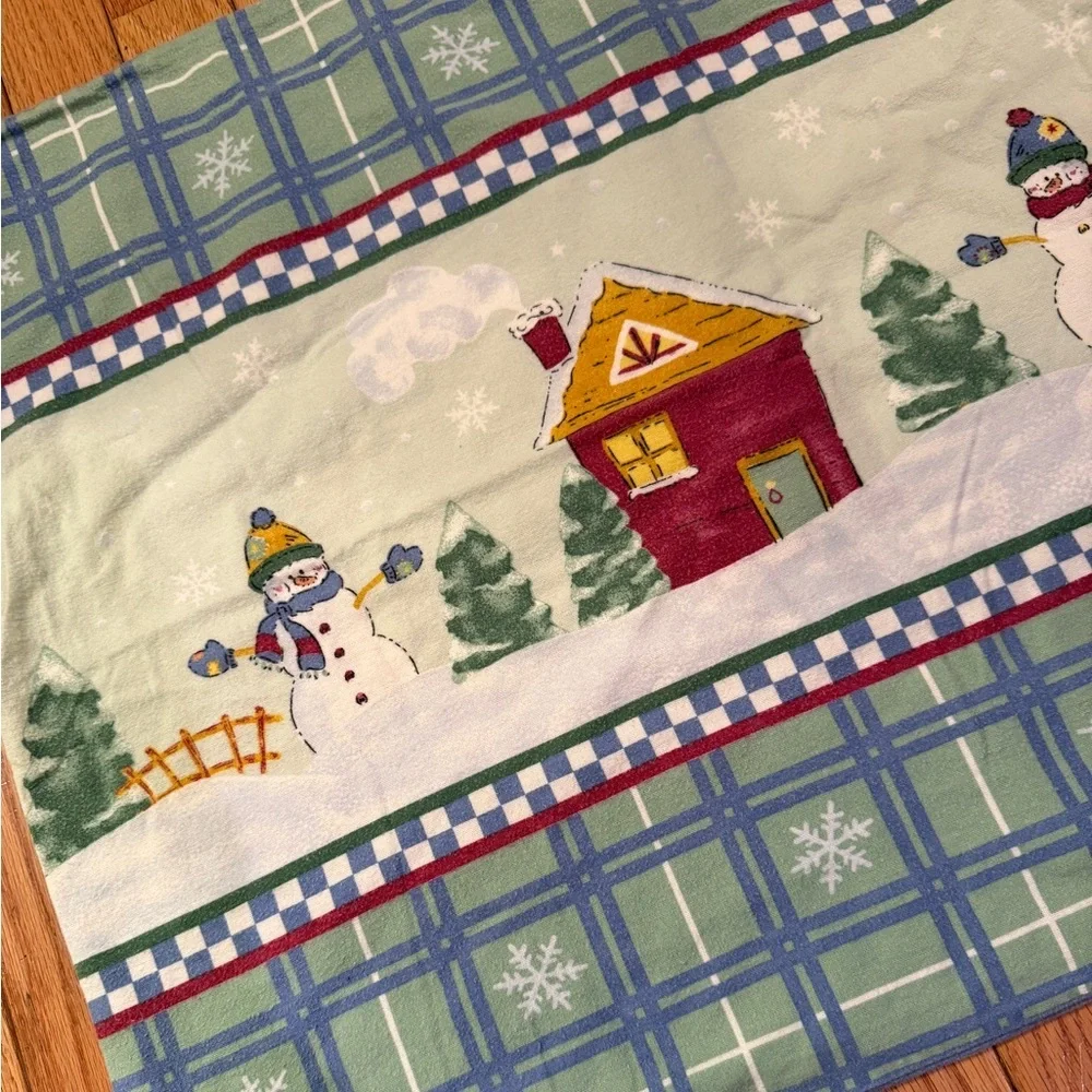 VTG Festive Snowman Holiday Cotton Flannel Winter Cozy Clean Pillowcases